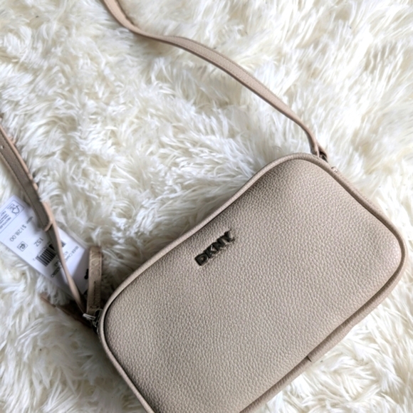 DKNY Crossbody Bags & Handbags for Women with Cross-Body Strap - Picture 1 of 11